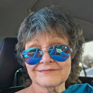 Meet your Posher, Sandi